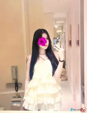 HOT GIRL LY LY BABY_ CHÂN DÀI 1M7_MẶT XINH NHƯ THIÊN THẦN CHUẨN DÁNG SIÊU MẪU