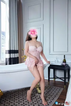 ❤️BÀI CÓ CLIP❤️  HÀ VY XINH VÚ TO KẸP XÚC XÍCH ĐÁ BI BÚ CU 6996 RẤT DÂM CHIỀU KHÁCH