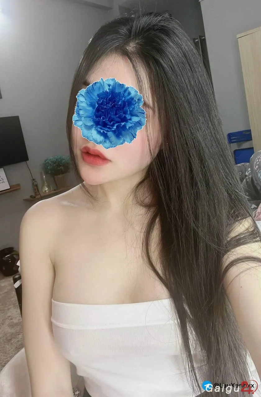TRIỆU VI CỰC PHẨM NON TƠ MẶT XINH VÚ TO BODY CHUẨN MODEL