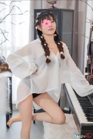 GÁI XINH ANH THƯ _ NHỎ NHẮN ĐÁNG YÊU CHIỀU KHÁCH NHIỆT