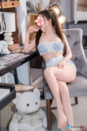 Vy vy xinh sang body đẹp cực chiều khách