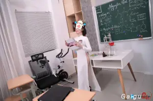 BÉ TỰ NHIÊN ĐÁNG YÊU XINH XẮN DỄ THƯƠNG