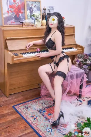❤️ HÀ TRANG❤️ Thiếu nữ Sexy - Dáng xinh Ngực đẹp