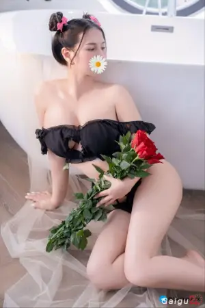Thảo My_ Gái xinh chiều khách, kỹ năng cực tốt