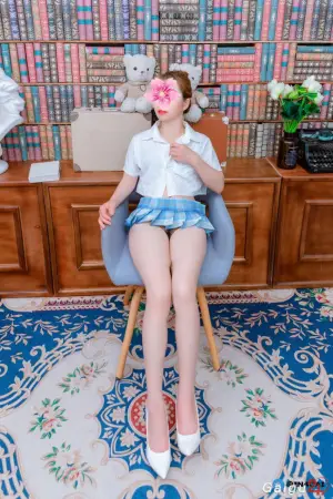 Kim Anh - Em gái xinh xắn - Nhiệt tình - Chiều khách