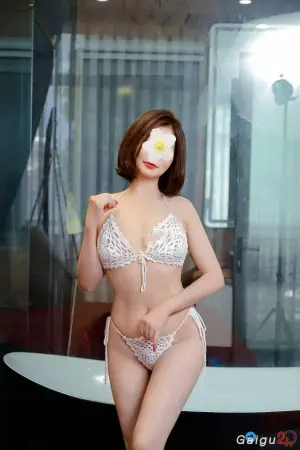 Thu Thảo - Phá Đảo Phân Khúc Service Khủng, Tê Tái Không Bàn Tuổi