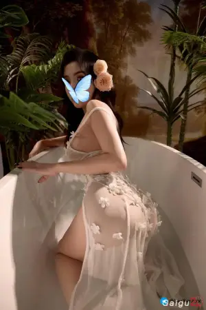 Hot ⭐ Emy Xinh Đẹp Phong Cách Phục Vụ Chuẩn Tình Nhân
