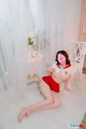 BÉ KIM - 2K8 -GÁI XINH, DÁNG CAO DA TRẮNG, SEXY CHIỀU KHÁCH HẾT NẤC.