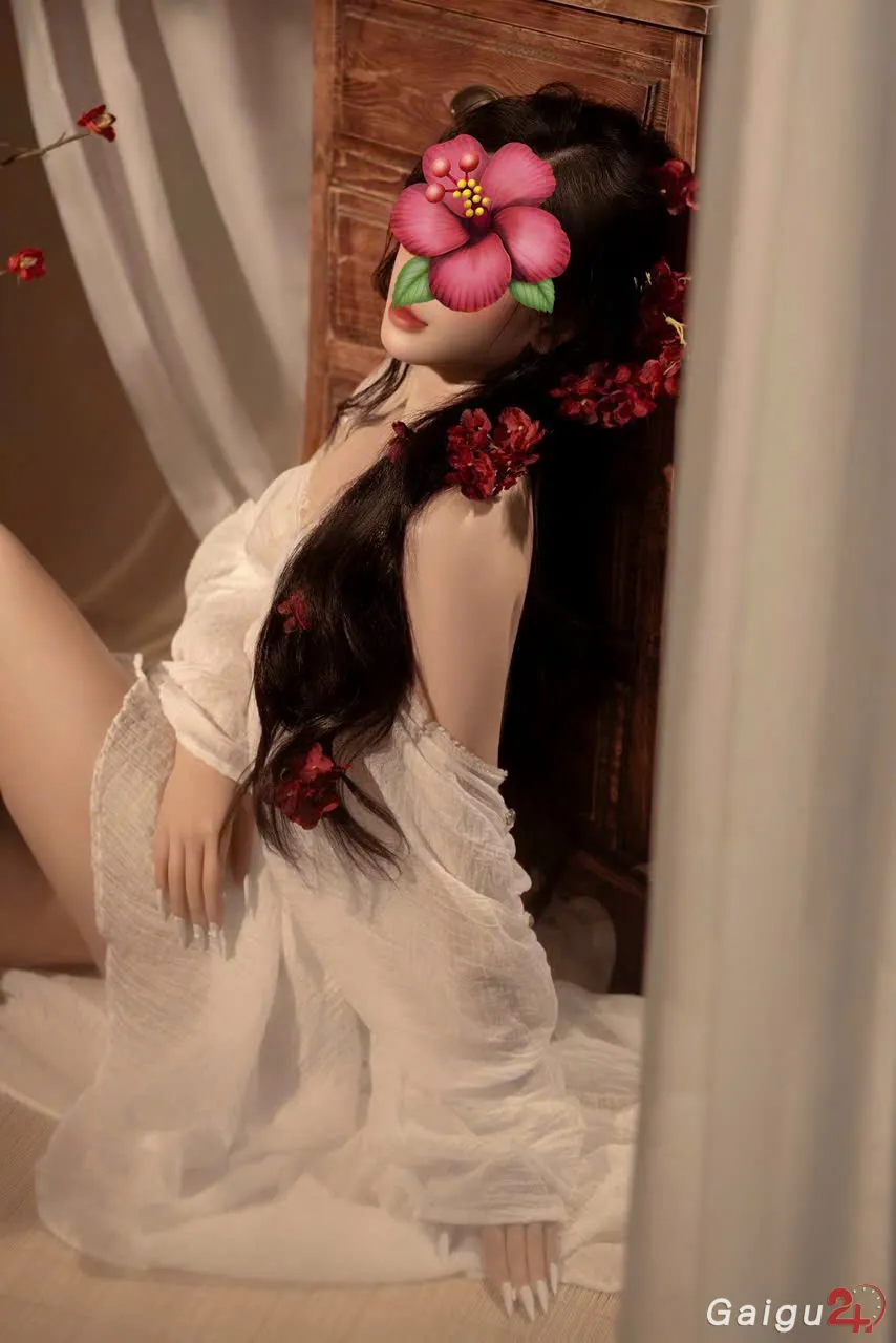 ❤️ PƯƠNG VY ❤️ Em gái xinh Dễ thương Xinh Đẹp, Dáng Mảnh Mai