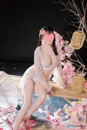 Anh Thư  Đãng Tình Cảm - Xinh Đẹp Đáng Yêu - Trải Nghiệm Cảm Xúc Đam Mê Bất Tận Cùng Em